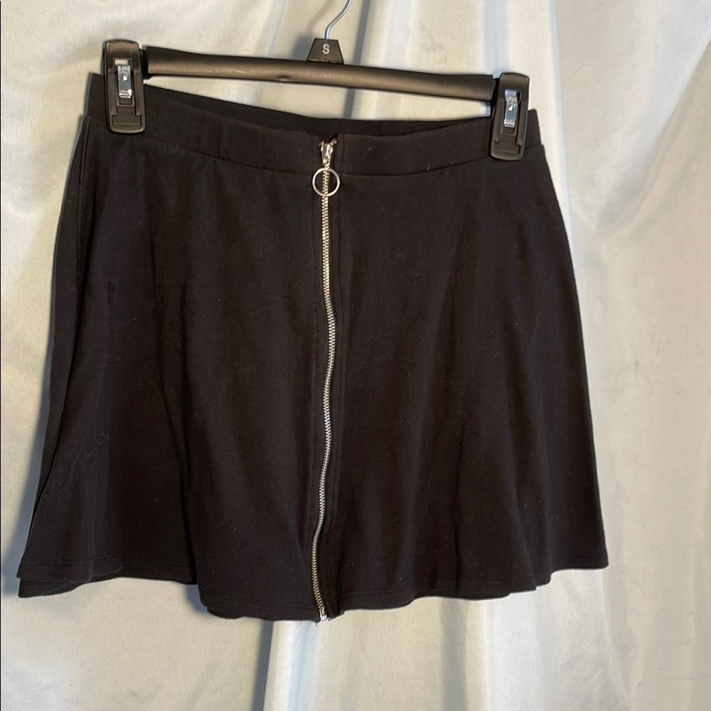 SO Black Fabric Detail